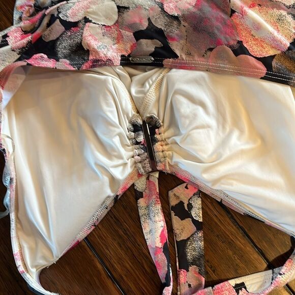 Calvin Klein Watercolor One Piece Size 16 Neon pink, black, white New - Picture 9 of 10